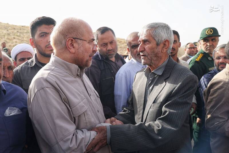 عکس/ گفت‌وگو بدون واسطه مردم با رئیس مجلس