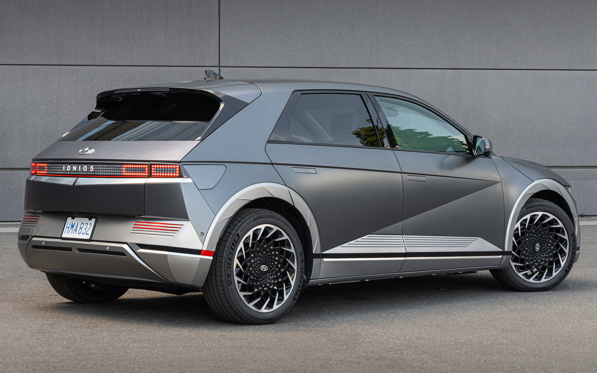 تست و بررسی ویدئویی کراس اوور برقی «هیوندای»