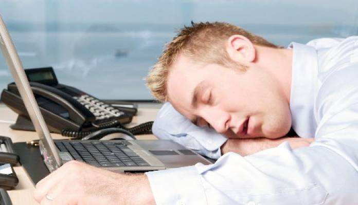 چرا با وجود خواب کافی هنوز خسته هستید؟