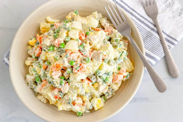 «سالاد الویه» را به روش حرفه ای درست کنید