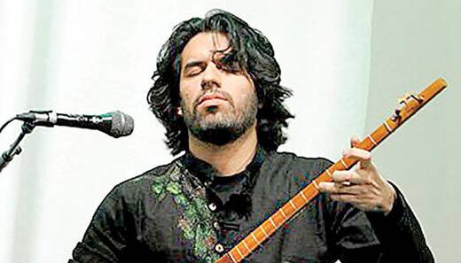 اجرای سهراب پورناظری در کنسرت نمایش سی صد