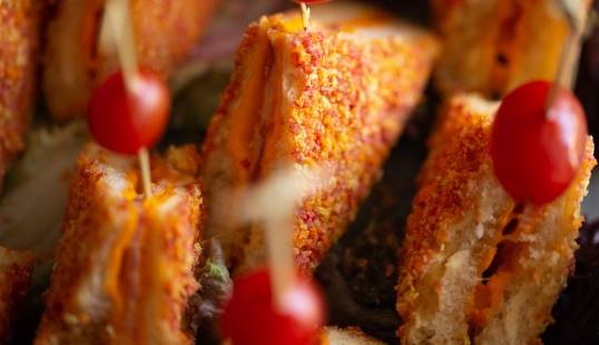 «تست ژامبون سوخاری» غذای فوری و خوشمزه برای نهار