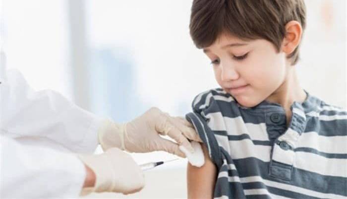کرونا/ اثرات جانبی متداول پس از دریافت واکسن در کودکان