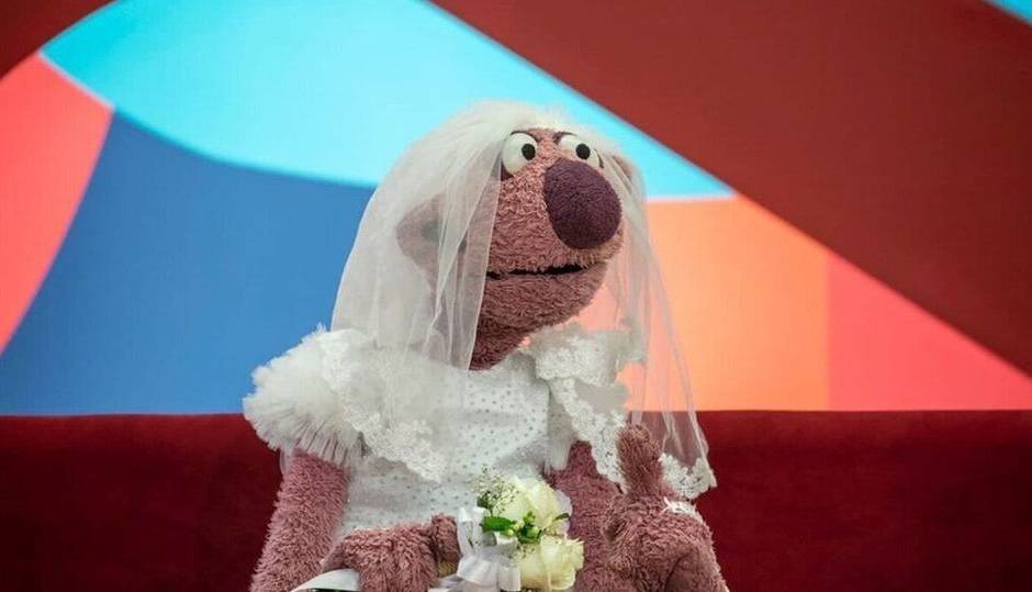 جناب خان می‌خواد مهمون برنامه رو بپیچونه!