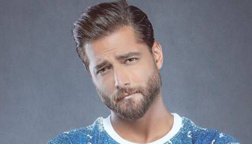 پاسخ امیر مقاره به انتقاد درباره پیک موتوری بودنش در گذشته