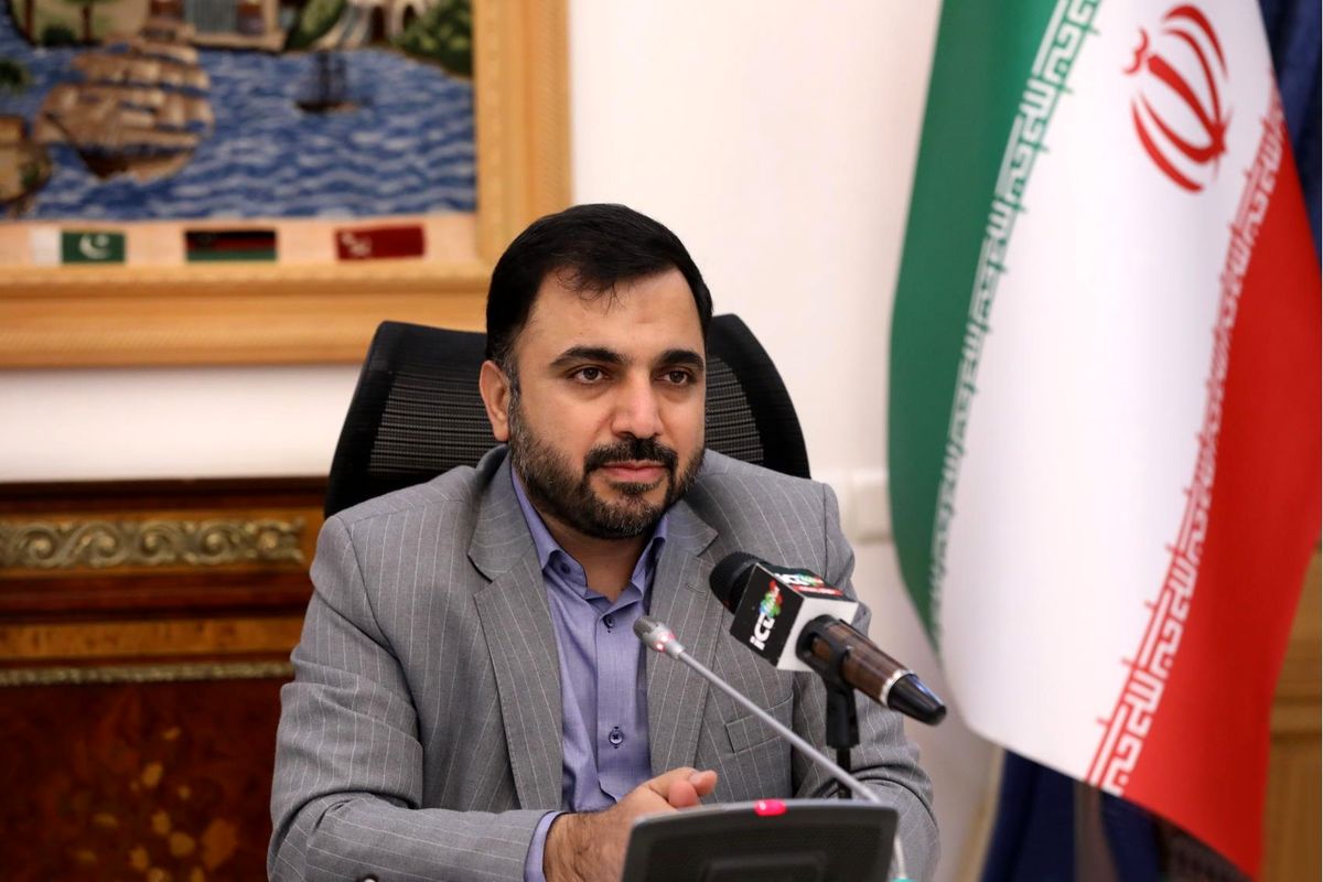 وزیر ارتباطات: نیاز به راه‌اندازی نهضت فیبرکشی در کشور داریم