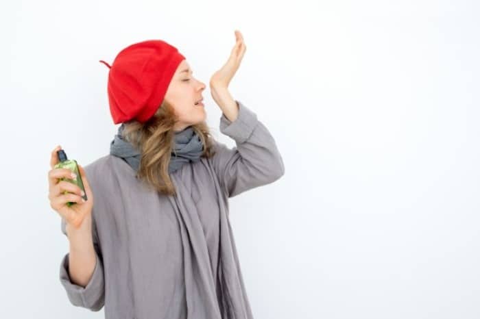 7 راز عطر زدن زنانی که همیشه بوی خوب می‌دهند