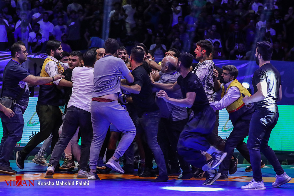 عکس‌های برگزیده؛ جنجال در مرحله نهایی انتخابی تیم‌های ملی کشتی