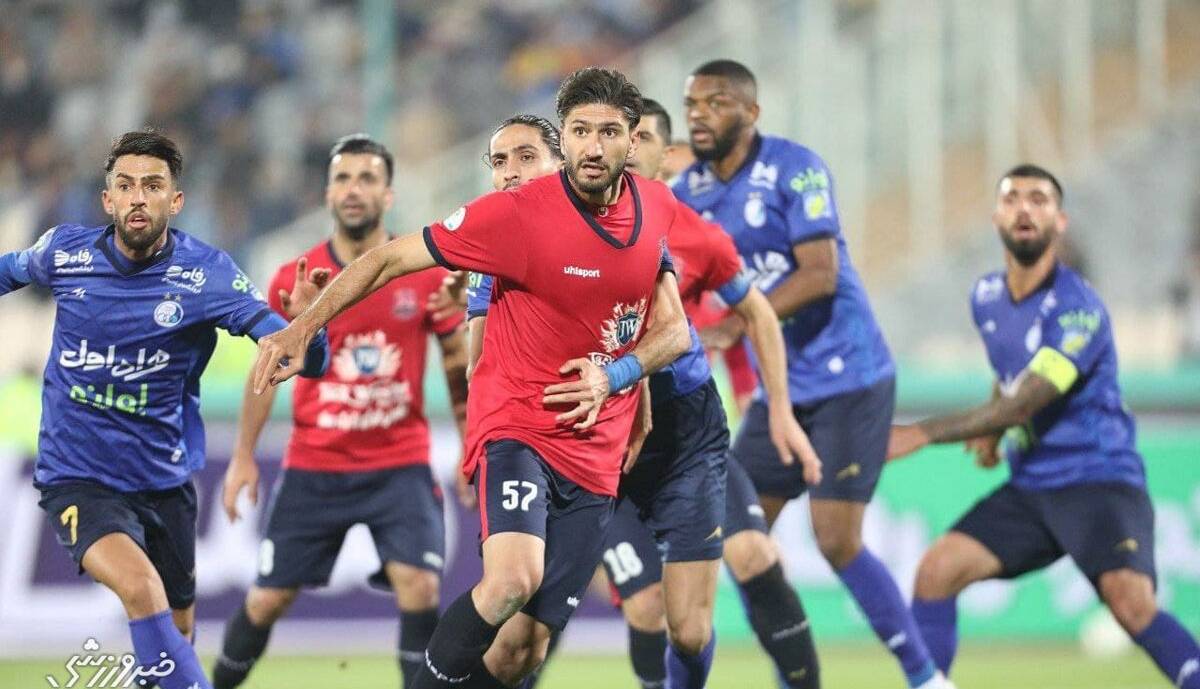 مدافع سرخ‌ها پنجره تیم سابقش را بست