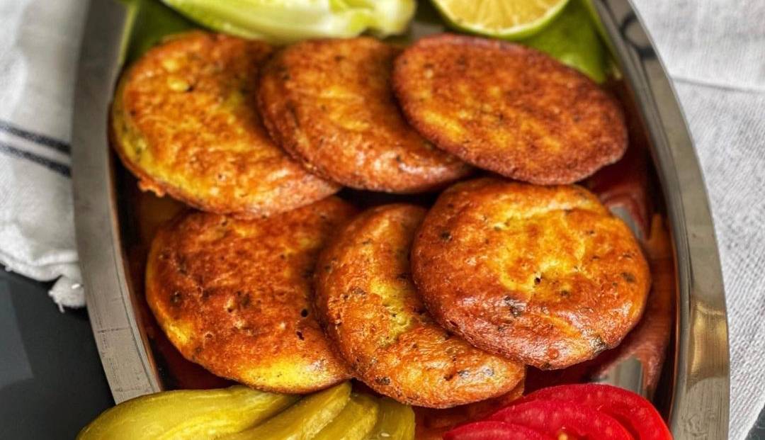 غذای اصلی/ دستور پخت کوکو سیب درختی