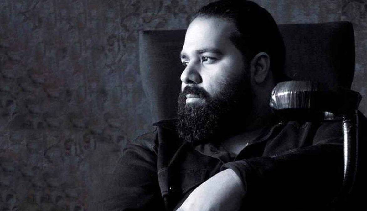 وقتی رضا صادقی به حال خوب هوادارش حسودی می کند