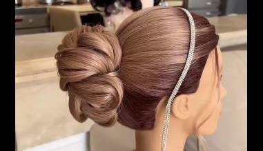 یک مدل شنیون موی زیبا برای مهمونی