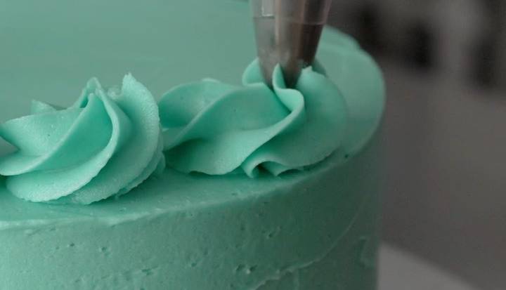 آموزش خامه کشی با ماسوره برای کیک خانگی