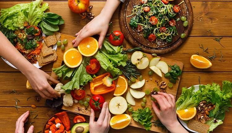 کاهش خطر ابتلا به سرطان با خوردن غذاهای گیاهی