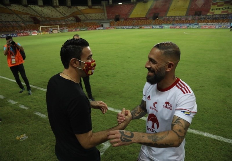 دژاگه رسماً به فولاد پیوست