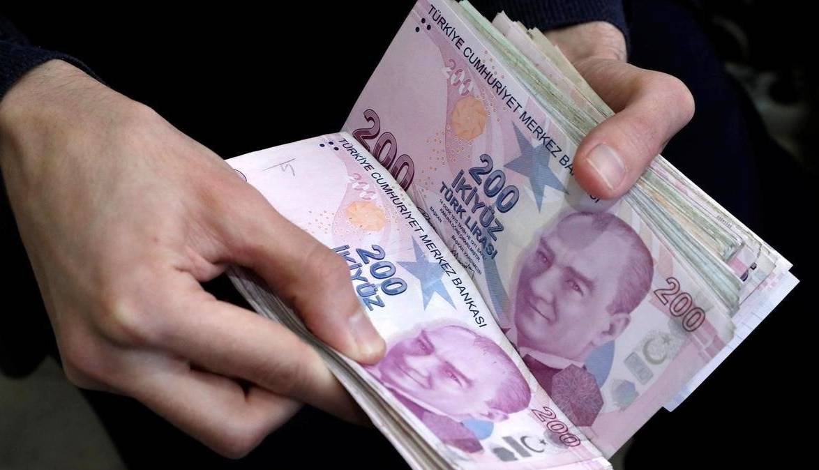 سقوط ارزش لیر سقوط ارزش لیر