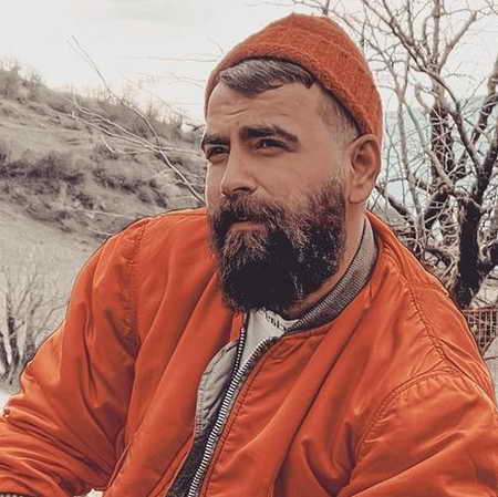 اجرایی آهنگی از معین زد که مناسب تابستان است