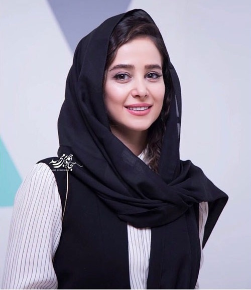 چهره‌ها/ سلفی الناز حبیبی با رنگ موی جدیدش