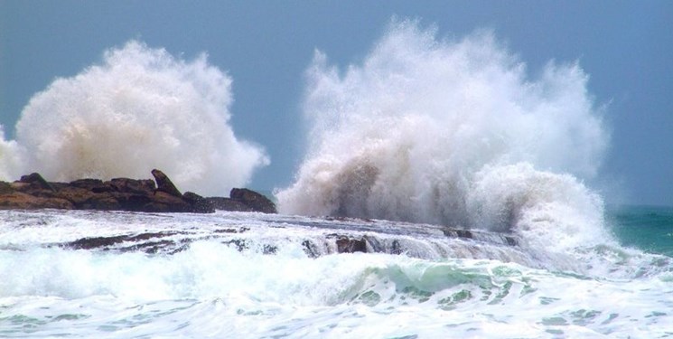 بندر مسافربری قشم تعطیل شد