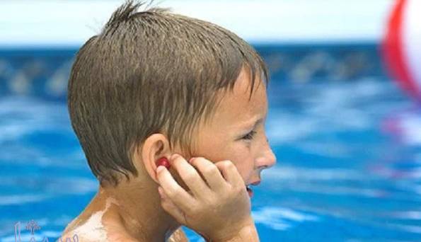 در استخرهای شنا مراقب عفونت گوش باشید