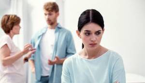 شوهرم برای سرگرمی با دختران زیادی ارتباط دارد!