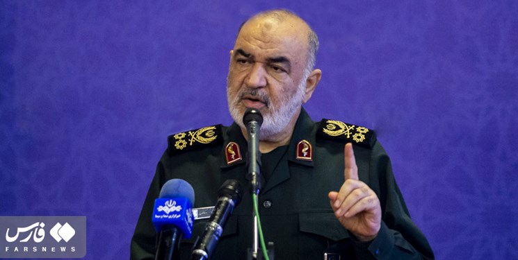 فرمانده کل سپاه: بایدن با دستهای خالی به آمریکا بازگشت