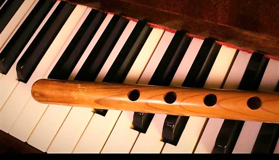 قطعه «آیریلیق» با نوای دودوک و پیانو