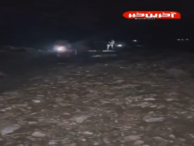 تصاویری از عملیات نجات ۶ خانواده گرفتار در سیل زرند