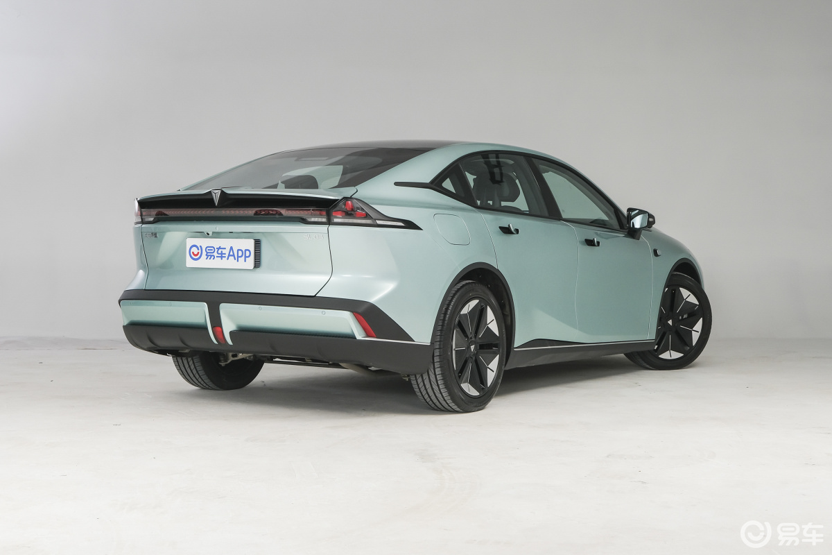 رونمایی از سدان جدید و جذاب «چانگان»