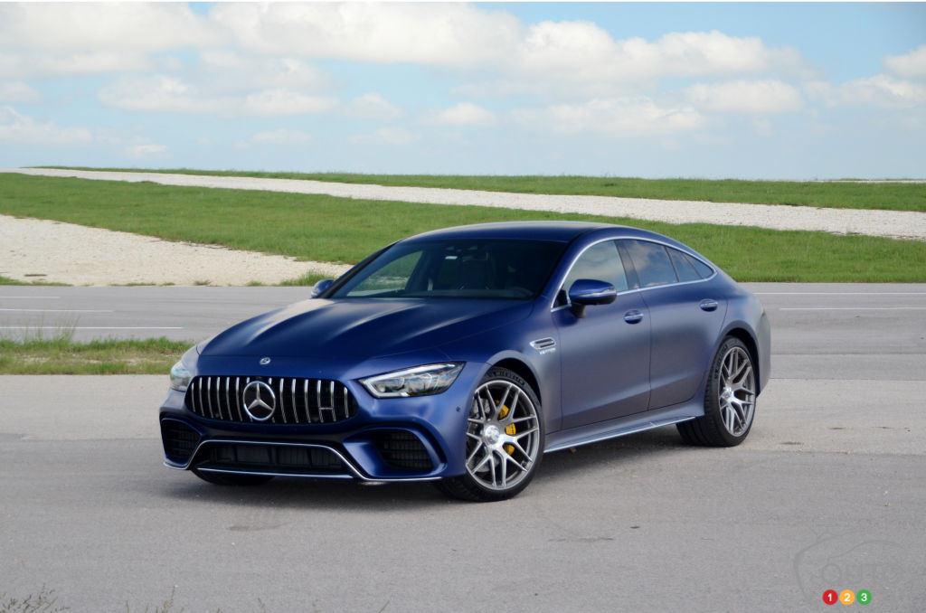 زیبایی خیره کننده «مرسدس بنز جی تی ۴»