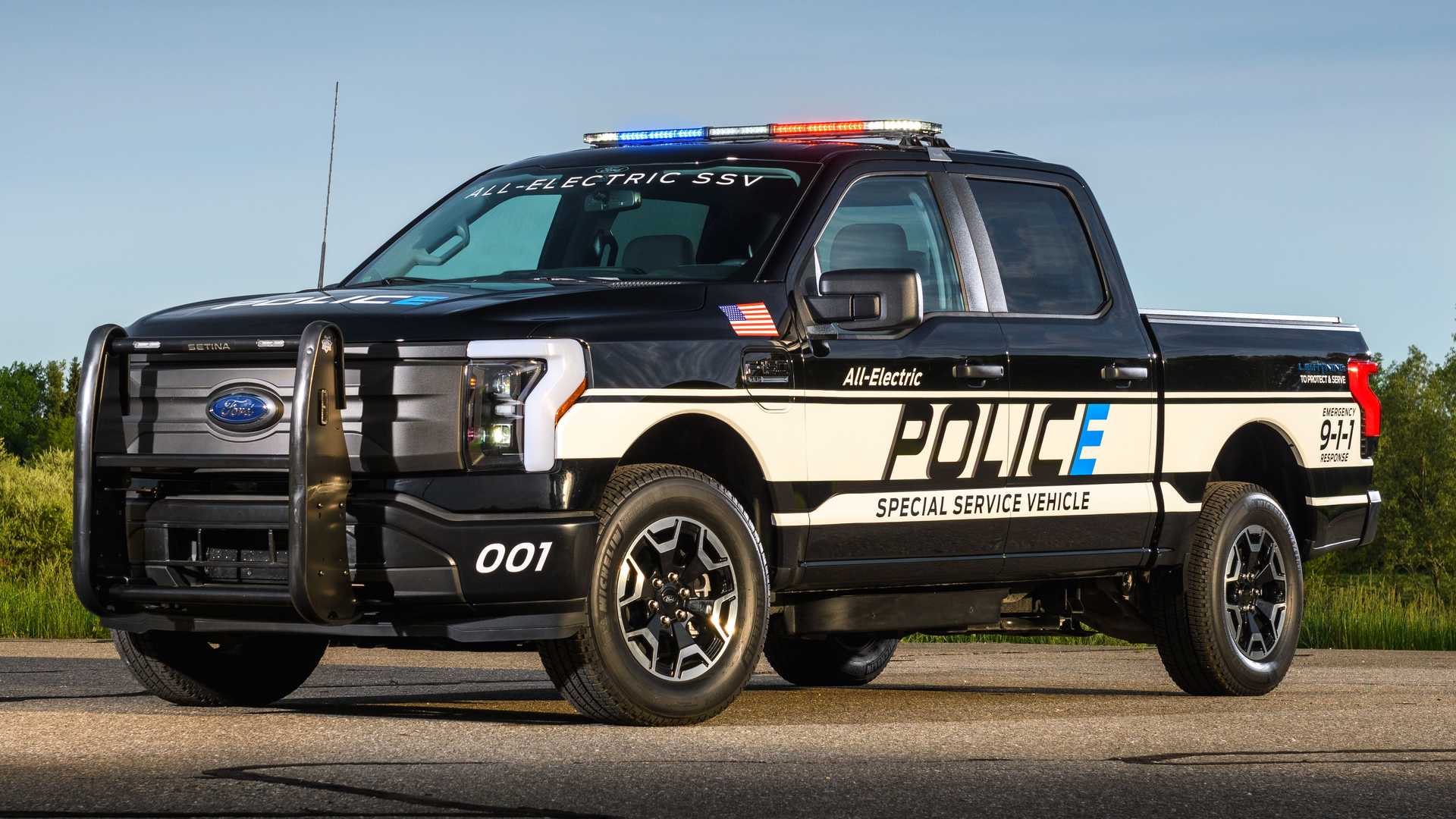 جدیدترین ماشین پلیس آمریکا؛ فورد F-150 برقی برای استفاده سازمانی