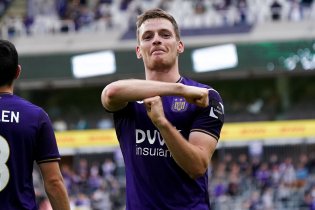 پیشنهاد رسمی سیتی برای یک مدافع اسپانیایی