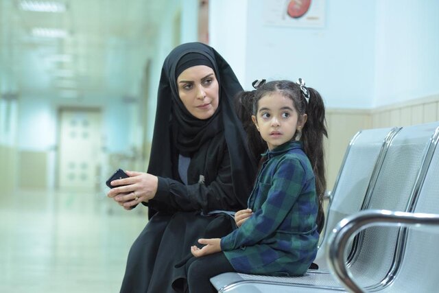 شک زن به مرد غریبه ای که خود را همکار همسرش معرفی کرده بود!