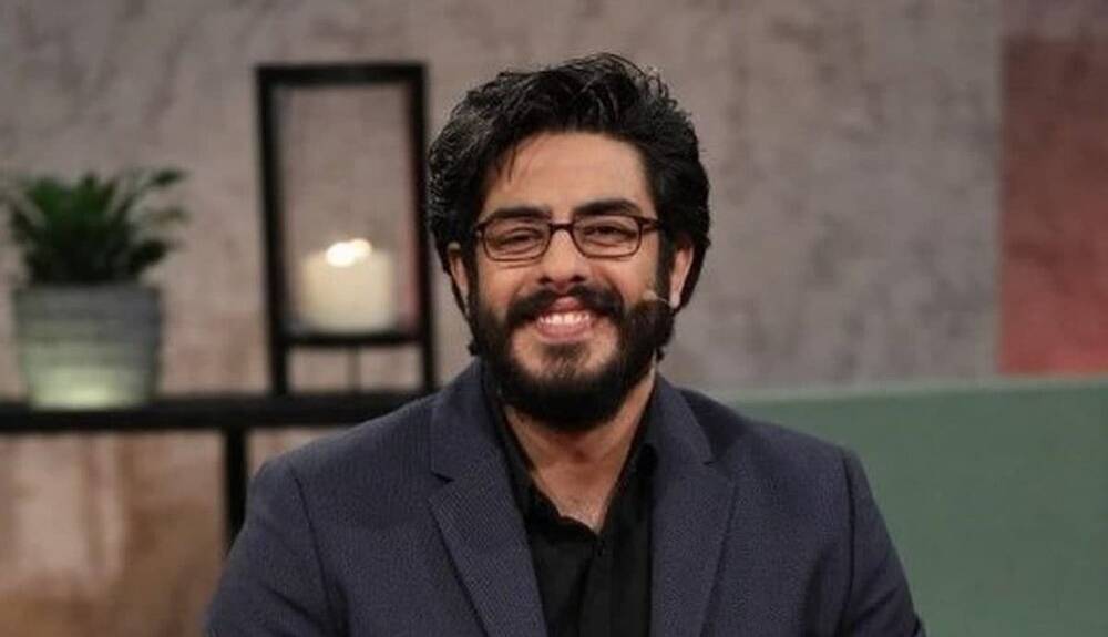 پسره چه مظلوم نماییی هم می کنه!