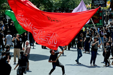 شور حسینی در جوار خوان پربرکت امام رئوف