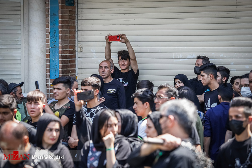 عکس/ فرو رفته در غم حسین(ع)