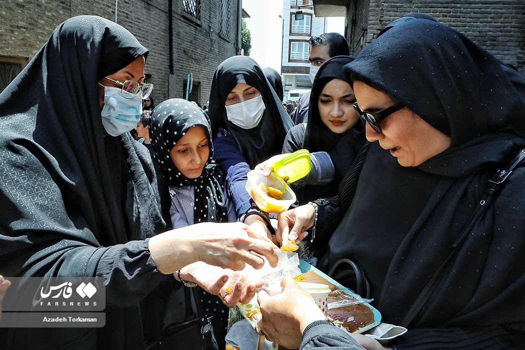 عکس/ چهارراه گلوبندک؛ حلوایی‌ترین خیابان ایران