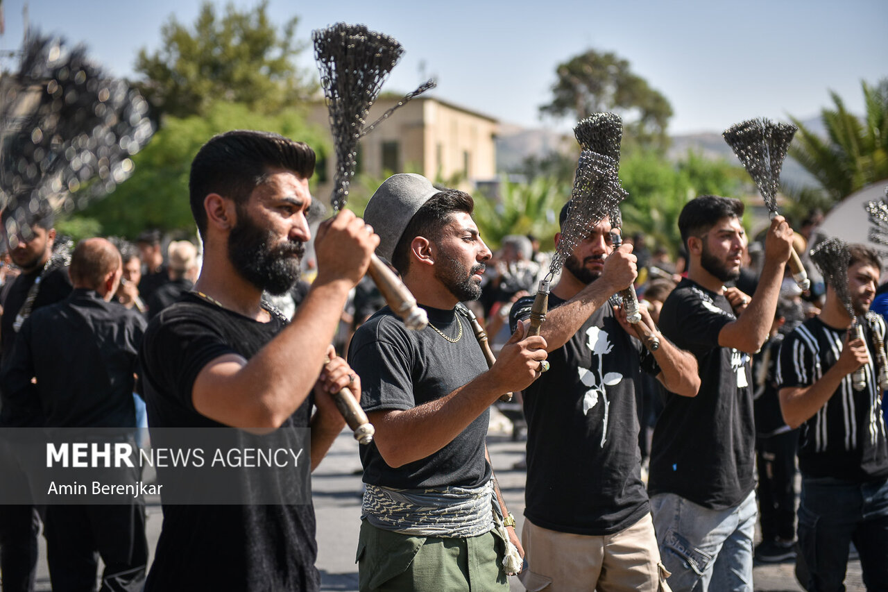 عکس/ عزاداری عشایر قشقایی شیراز در تاسوعای حسینی 