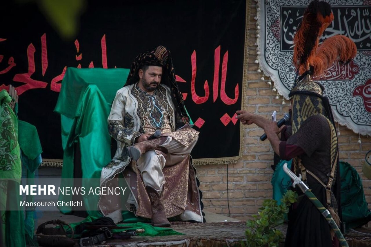 آئین سنتی تعزیه خوانی در تکیه برنجی شاهرود