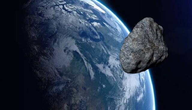 یک سیارک خطرناک به اندازه یک نهنگ آبی از کنار زمین عبور می‌کند