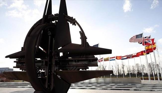 دیپلمات روس: ناتو به‌زودی استفاده از سلاح اتمی را نیز توجیه می‌کند
