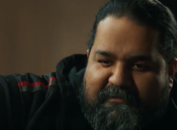 سکانسی از حضور رضا صادقی در سریال «یاغی»