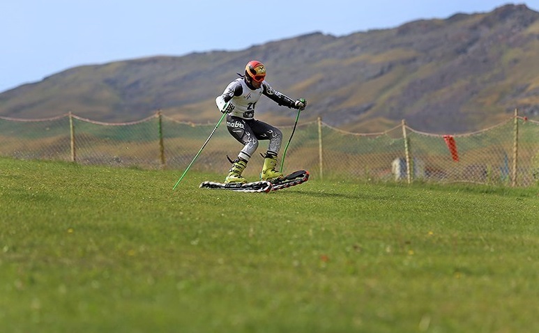 درخشش بانوی اسکی‌باز کردستانی در مسابقات کشوری