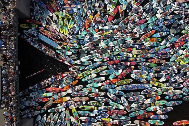تصویر هوایی از خط آغاز جشنواره قایقرانی