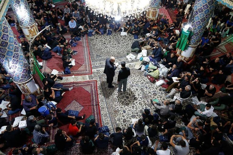 رسم حراجی در حسینیه؛ آئین ۱۰۰ ساله فشمی‌ها