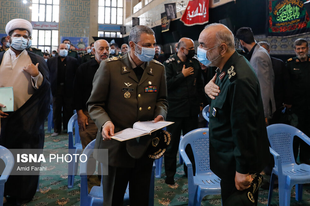 عکس/ حضور شخصیت ها در مراسم ترحیم پدر سردار "غلامرضا سلیمانی"