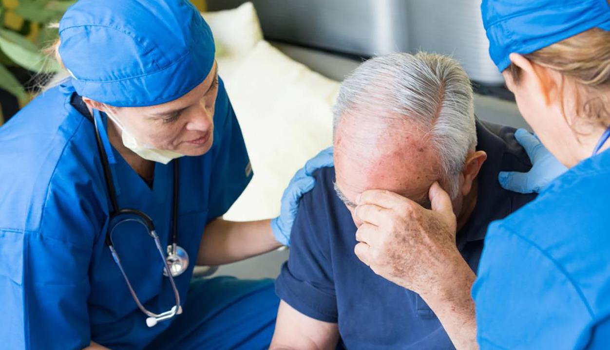 علایم اولیه سکته حاد مغزی  