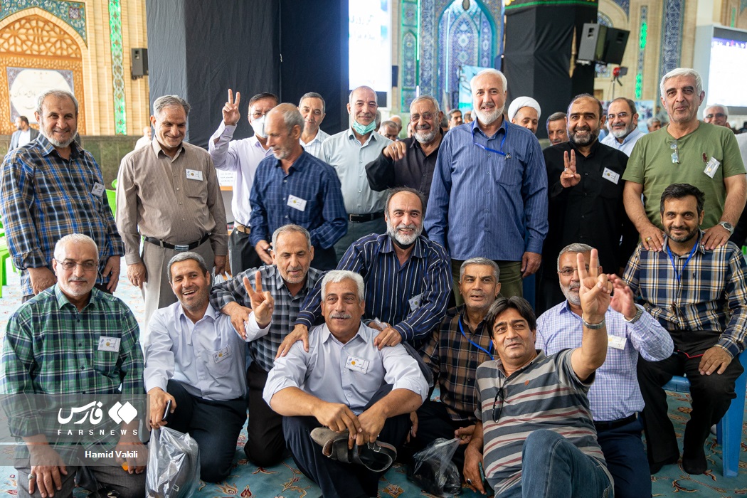 عکس/ گردهمایی ۱۳۰۰ آزاده در همایش آزادگان موصل ۲