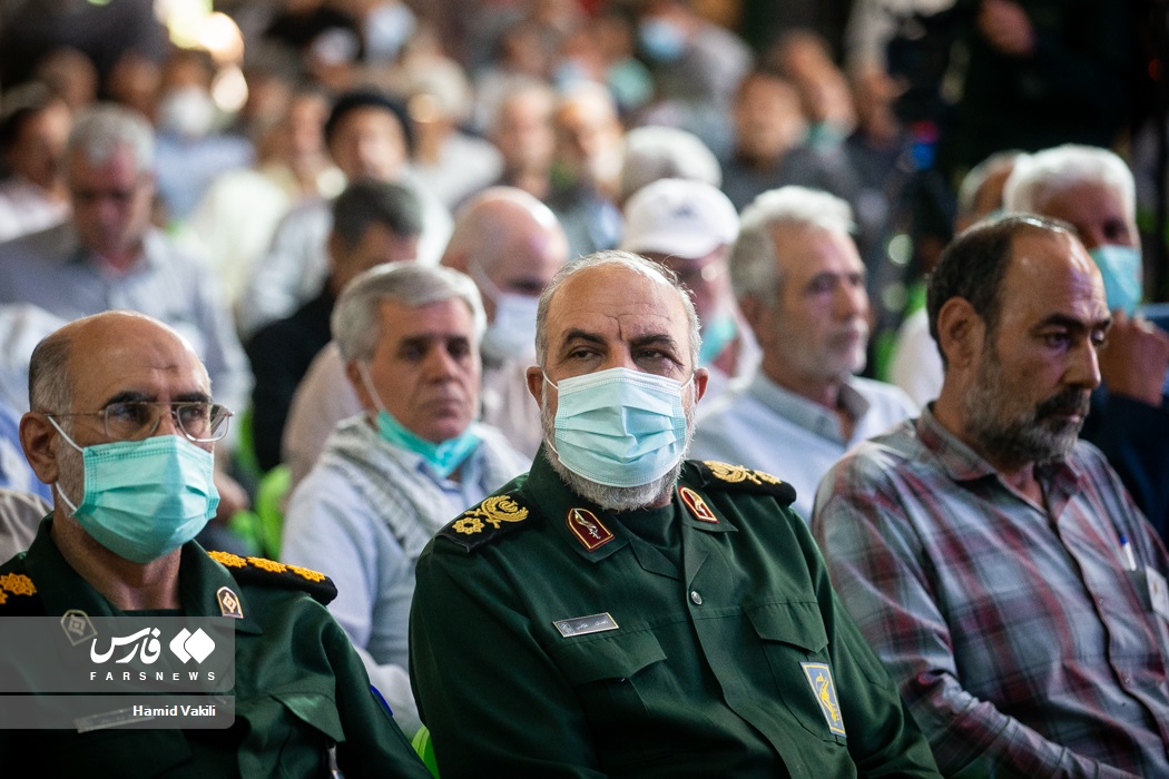 عکس/ گردهمایی ۱۳۰۰ آزاده در همایش آزادگان موصل ۲