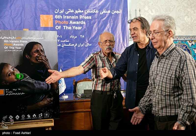 رونمایی از پوستر نشان سال عکاسی مطبوعاتی